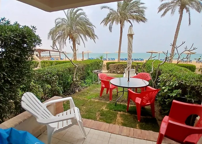 شالية العين السخنة قرية بيلاجيو عائلات صف اول على البحر Resort Ain Sukhna