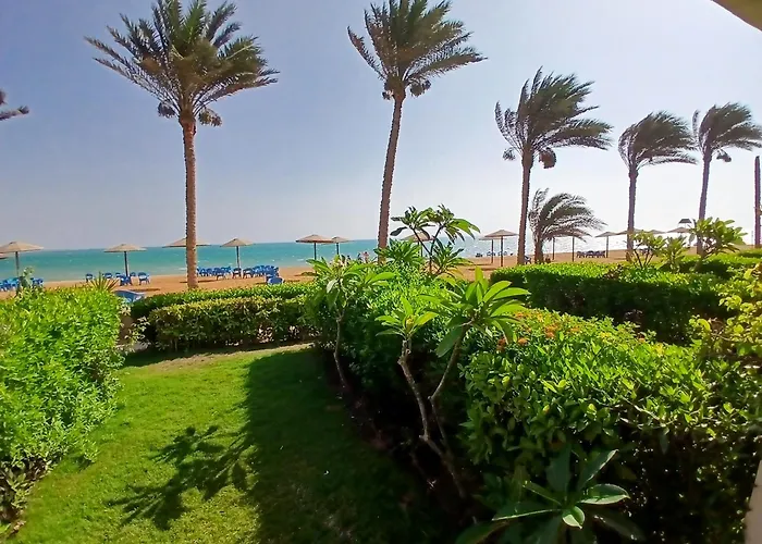 شالية العين السخنة قرية بيلاجيو عائلات صف اول على البحر Resort *